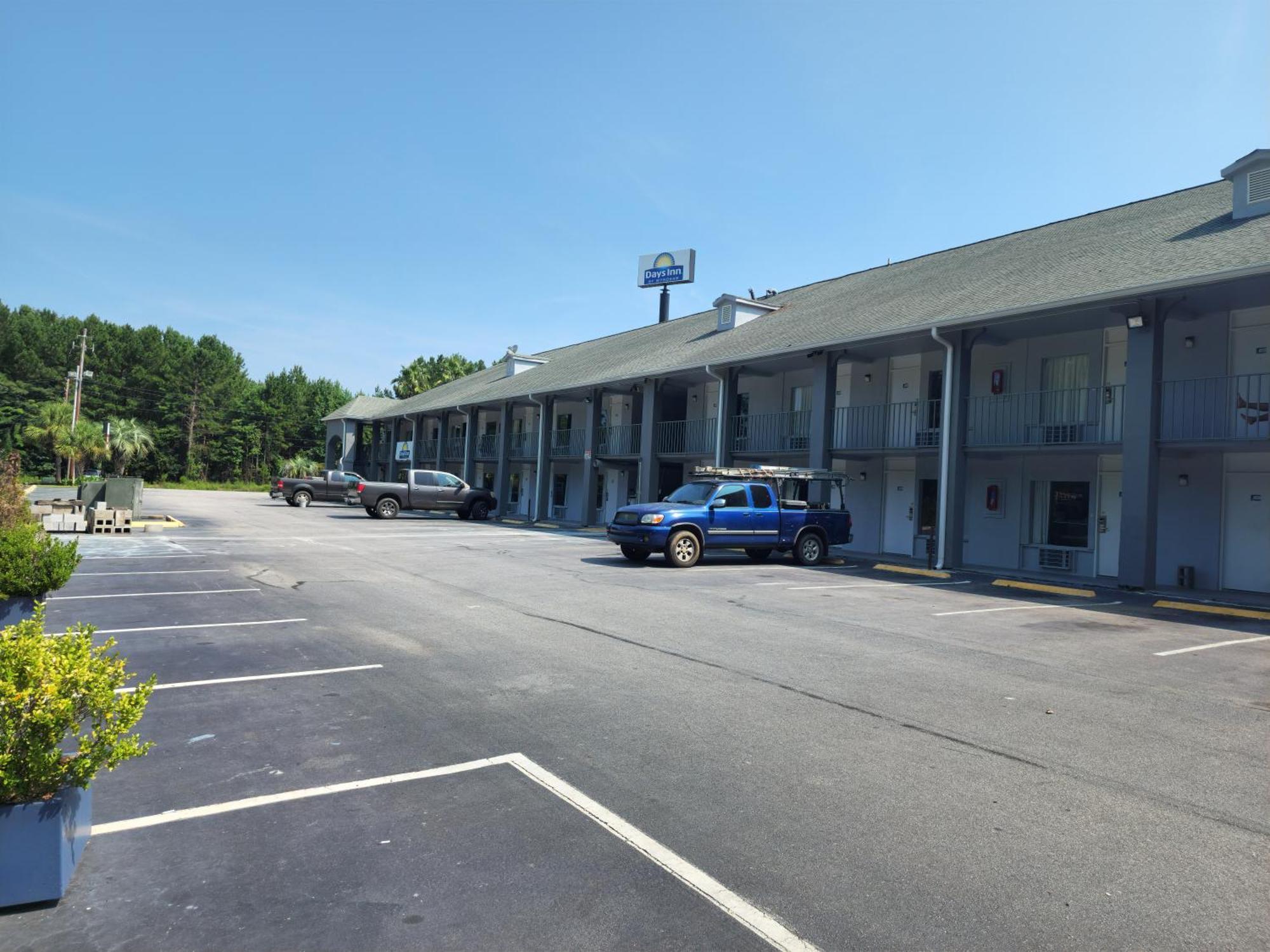 Days Inn By Wyndham Hardeeville Near Hilton Head מראה חיצוני תמונה