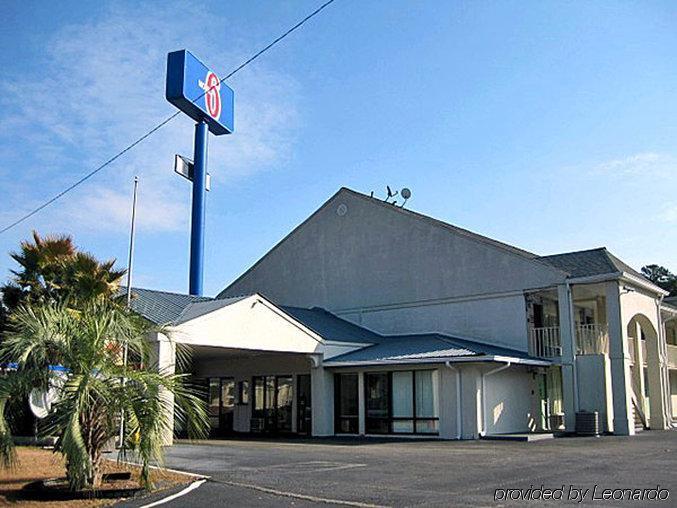 Days Inn By Wyndham Hardeeville Near Hilton Head מראה חיצוני תמונה