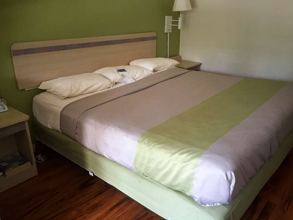 Days Inn By Wyndham Hardeeville Near Hilton Head חדר תמונה
