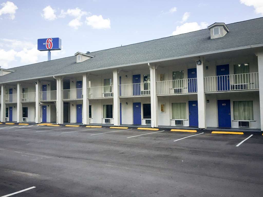 Days Inn By Wyndham Hardeeville Near Hilton Head מראה חיצוני תמונה